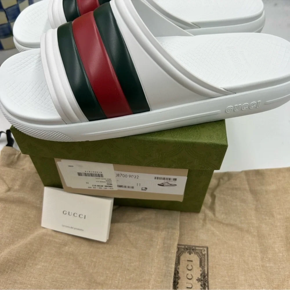 Men’s Gucci, web striped rubber pool slide size 11 made in Italy. Newest style! - Picture 6 of 12